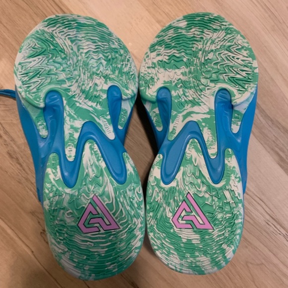 Nike Freak 4 (GS) DQ0553-400 Kids Basketball Shoes Size: 4.5Y​ - Picture 7 of 8